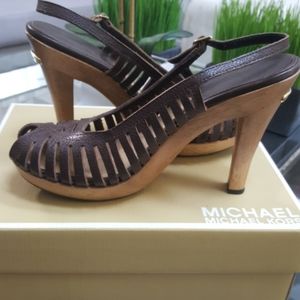 Michael Kors Sandels Sz 8